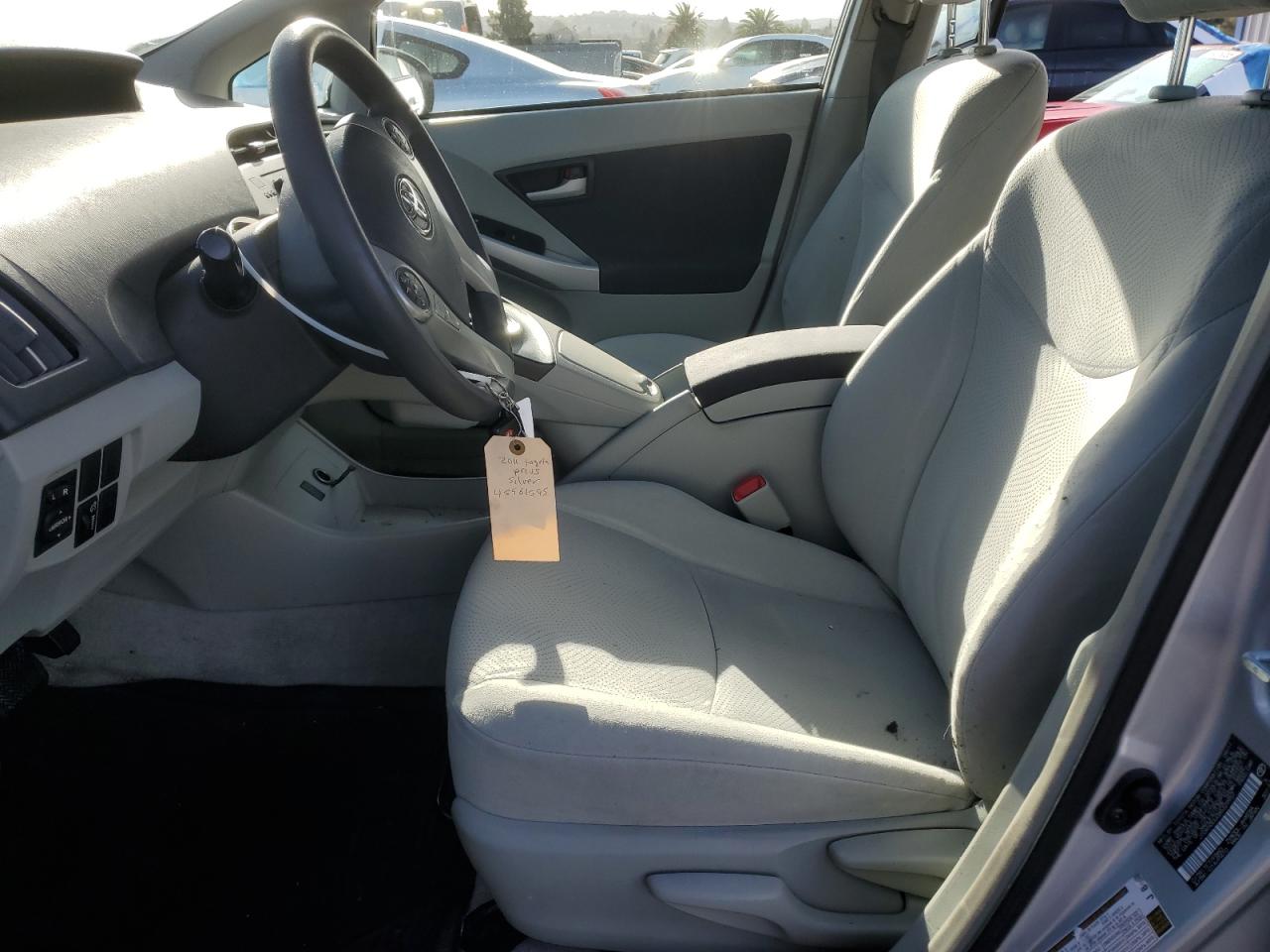 2011 Toyota Prius - Image 7