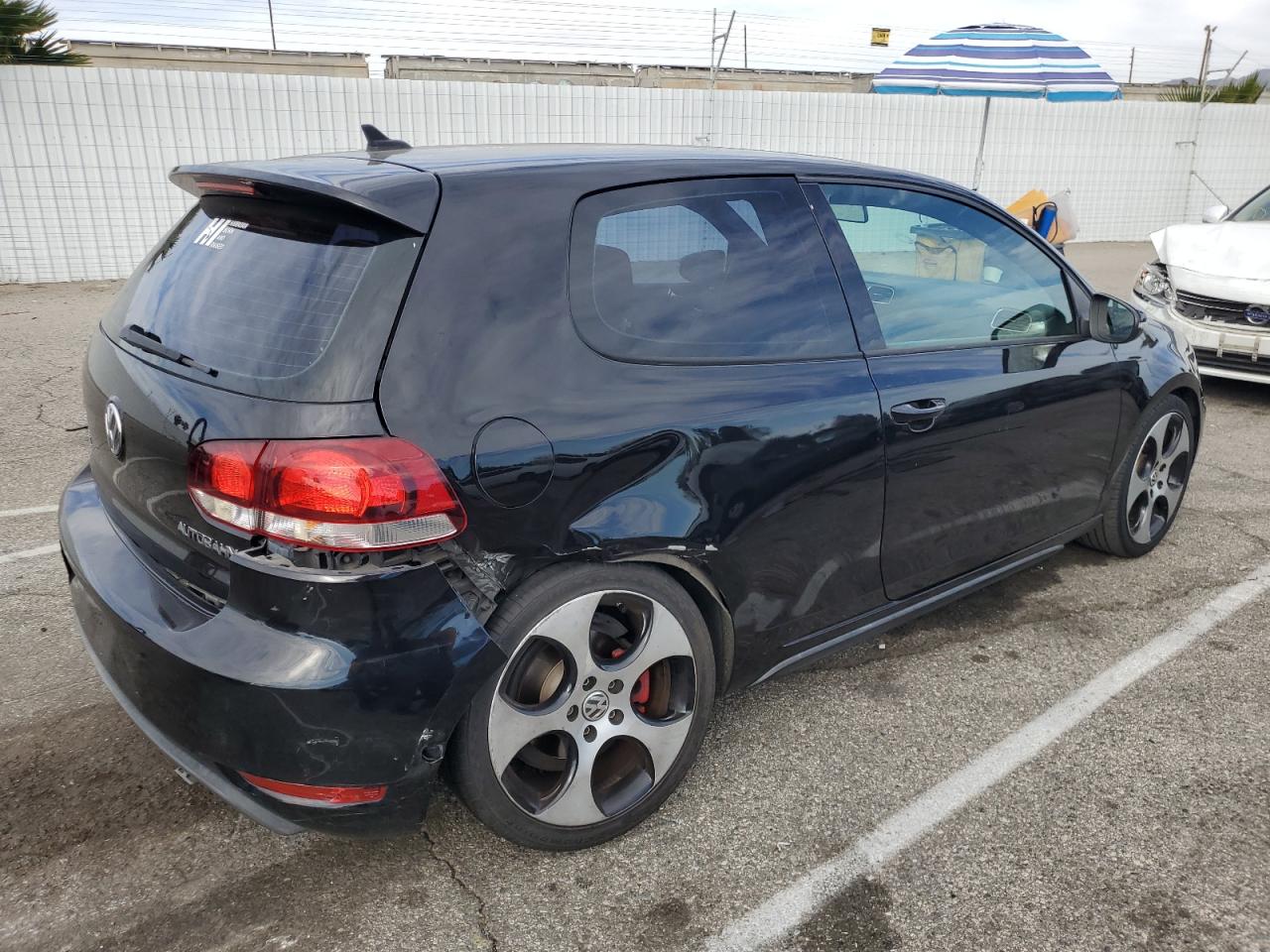 2010 Volkswagen GTI - Image 3