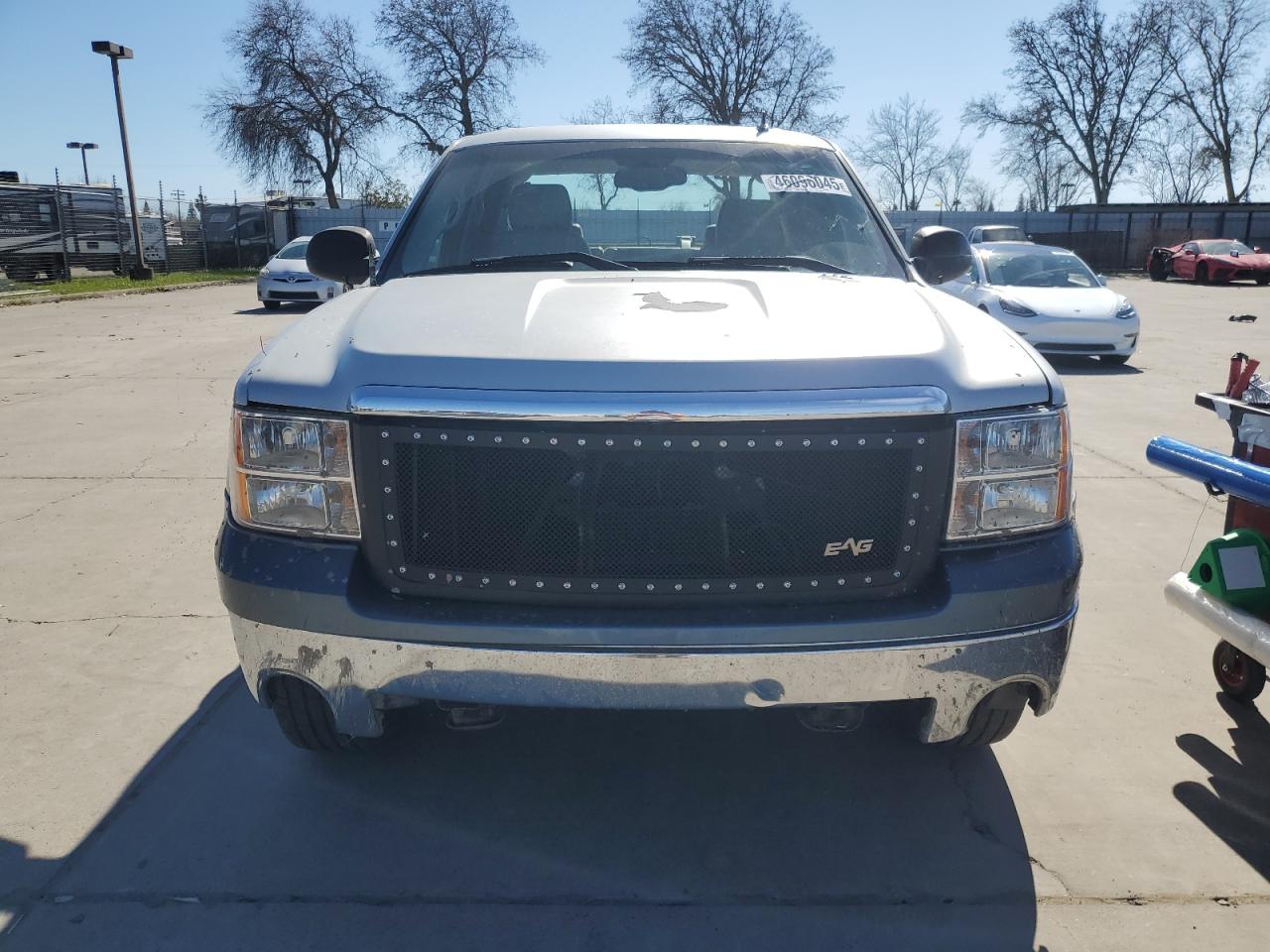 2009 GMC Sierra - Image 5