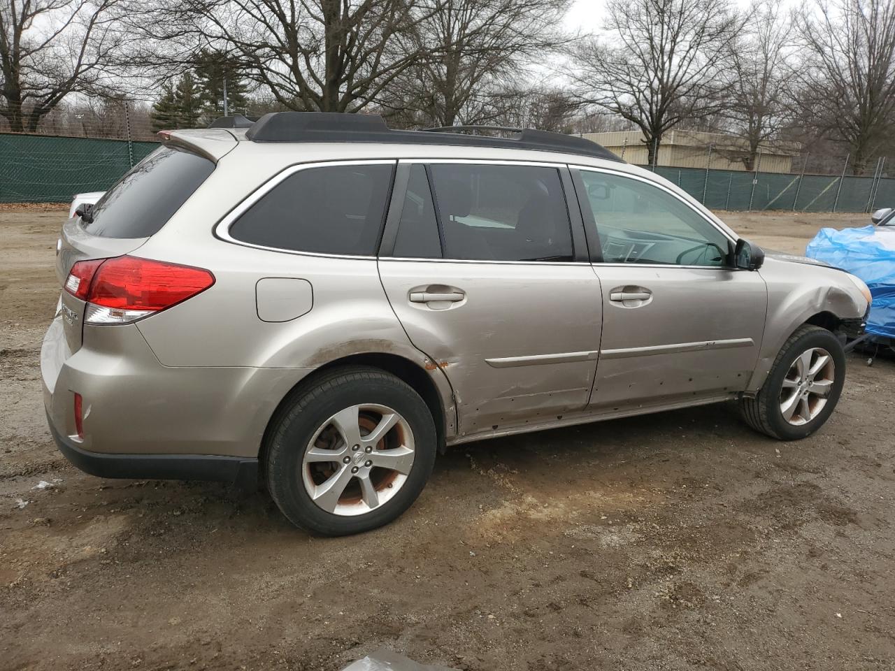 2014 Subaru Outback - Image 3