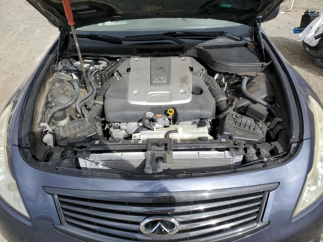 2012 Infiniti G - Image 13