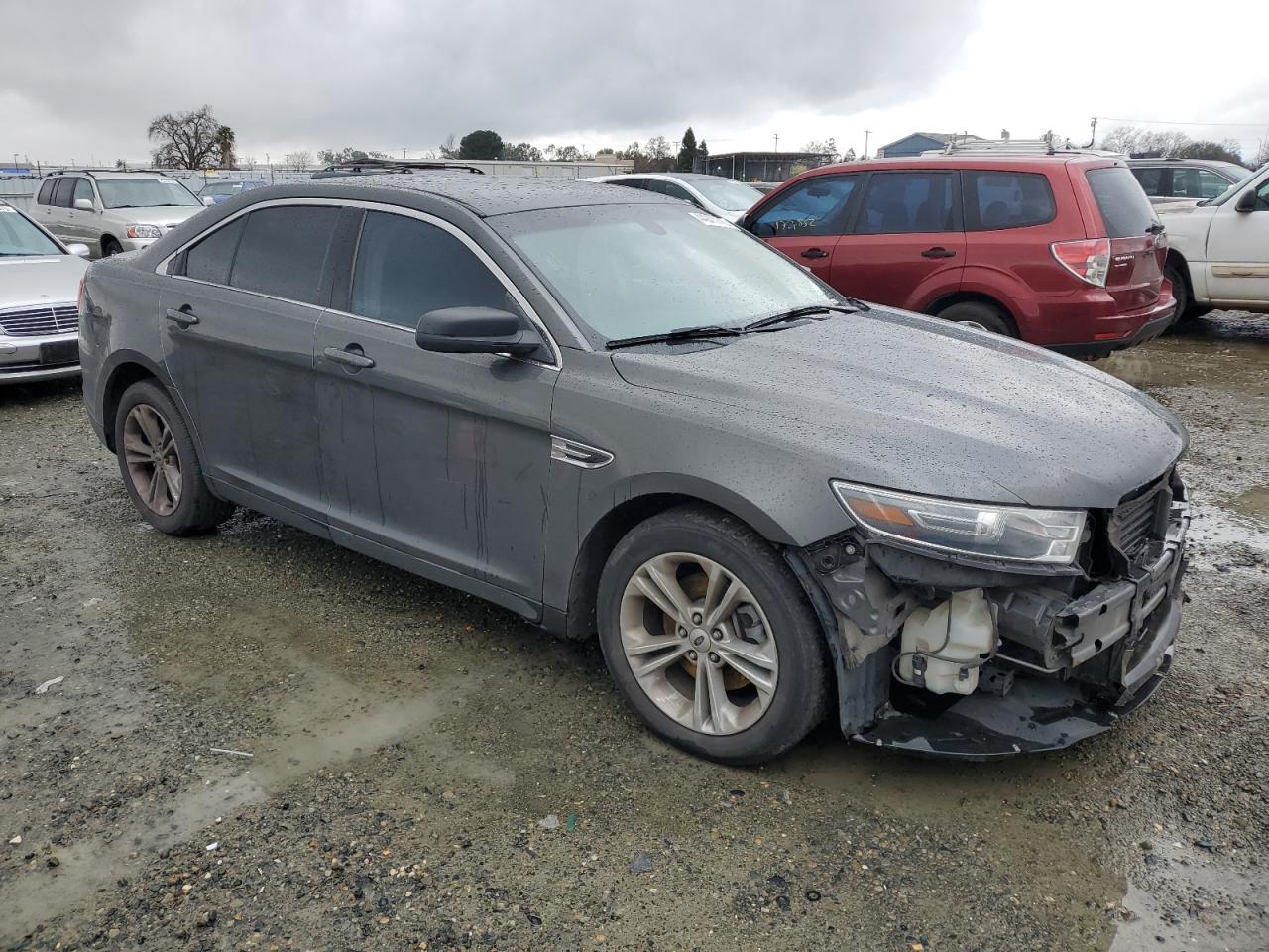 2015 Ford Taurus - Image 4
