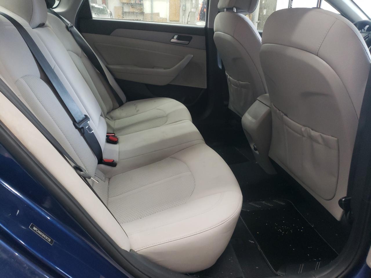 2016 Hyundai Sonata - Image 10