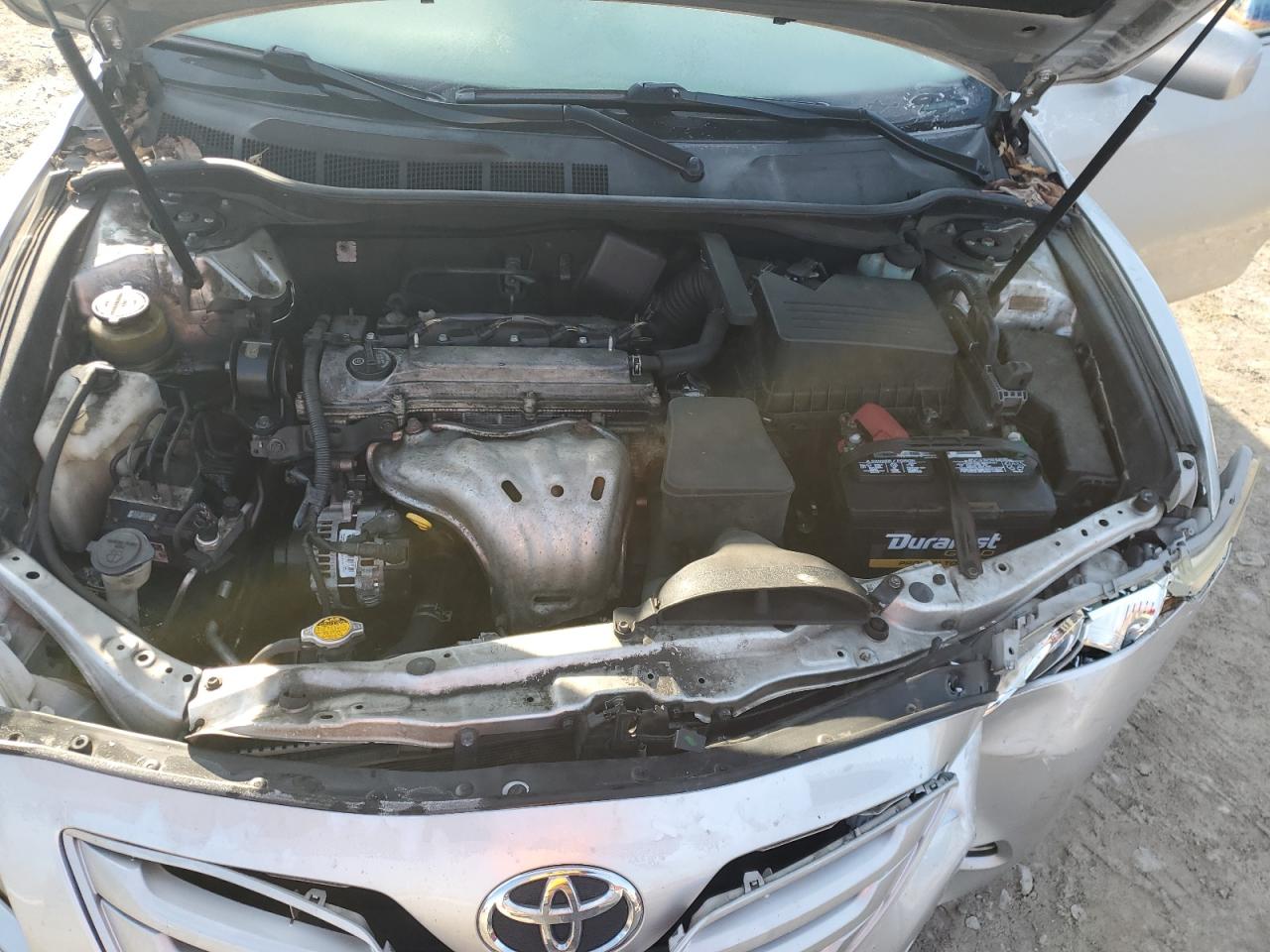 2009 Toyota Camry - Image 11