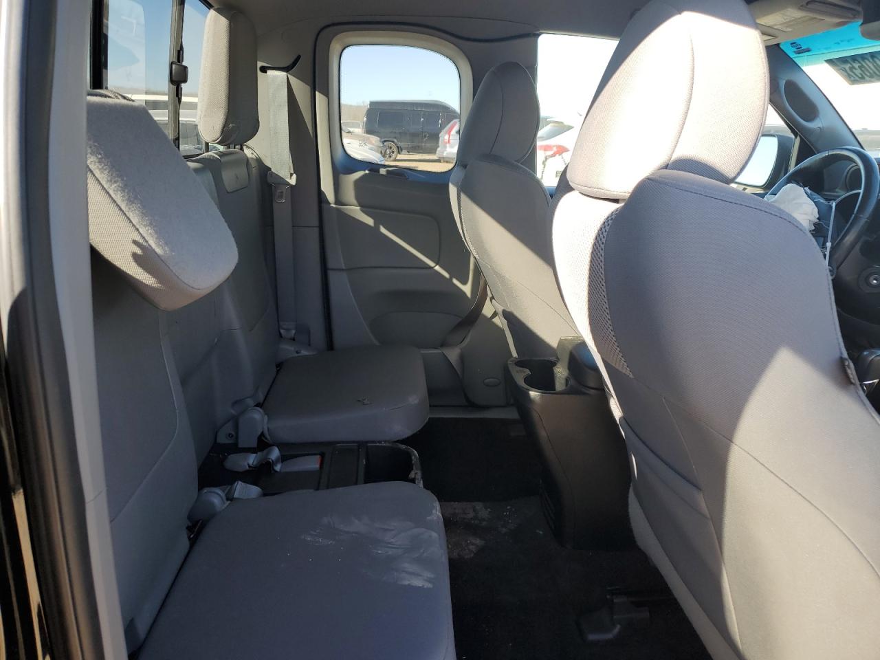 2012 Toyota Tacoma - Image 10