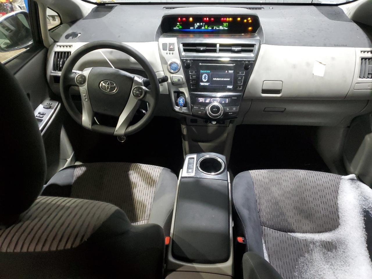 2017 Toyota Prius - Image 8
