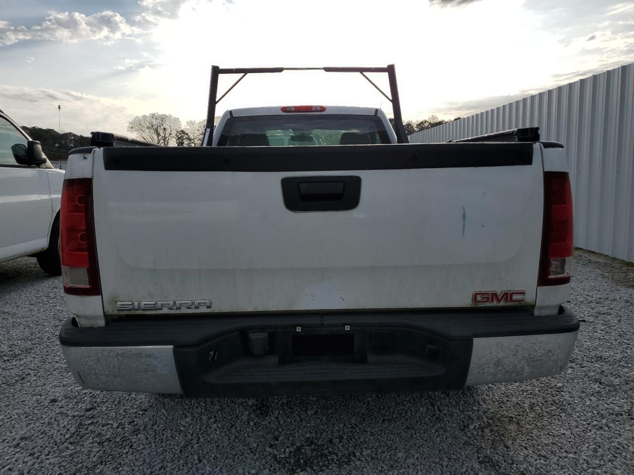2013 GMC Sierra - Image 6