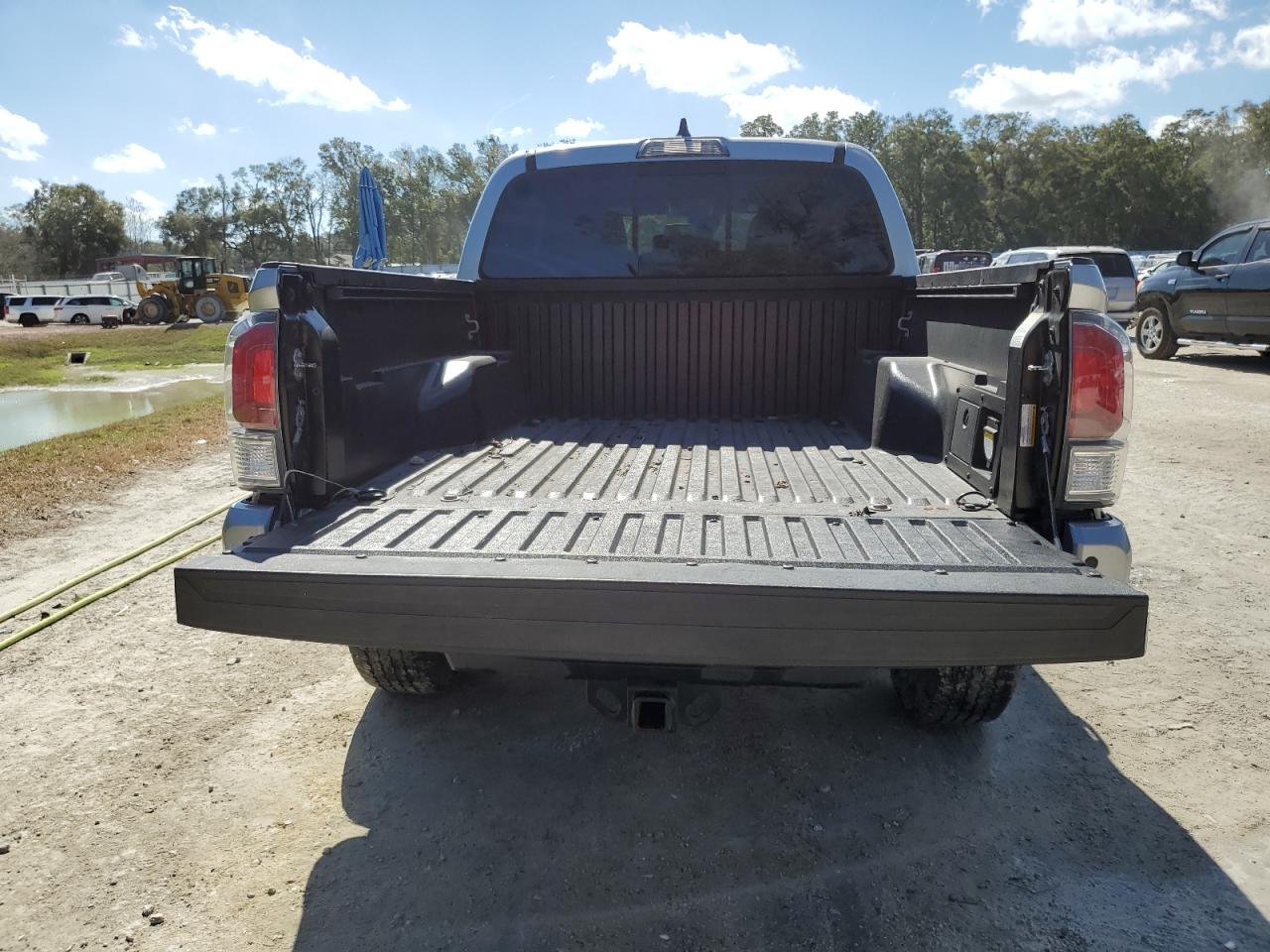 2021 Toyota Tacoma - Image 6
