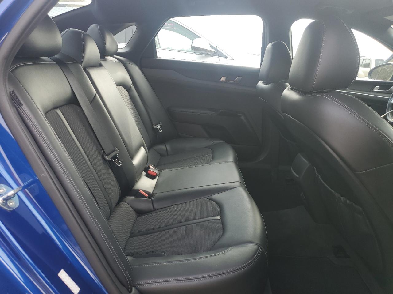 2021 Kia K5 - Image 10