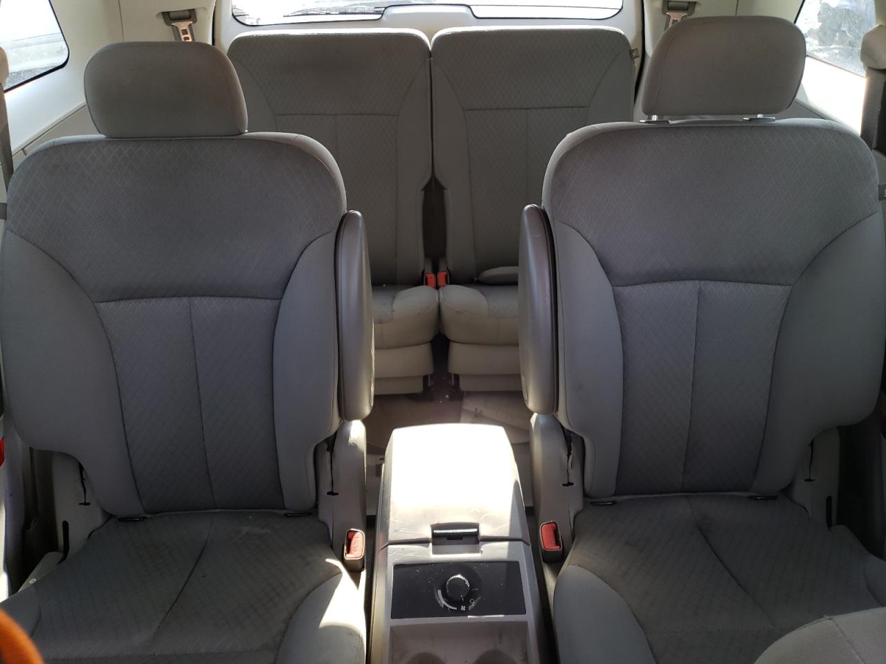 2007 Chrysler Pacifica - Image 10