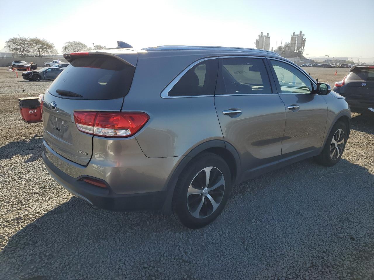 2018 Kia Sorento - Image 3