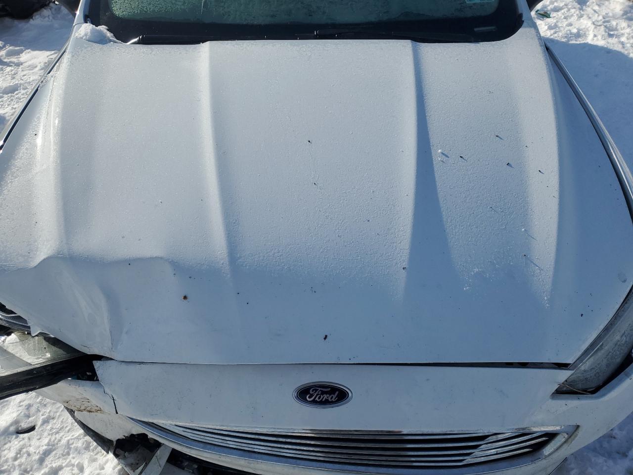 2019 Ford Fusion - Image 12