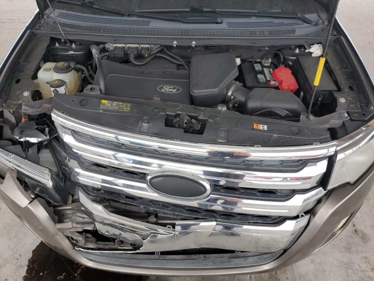 2014 Ford Edge - Image 14