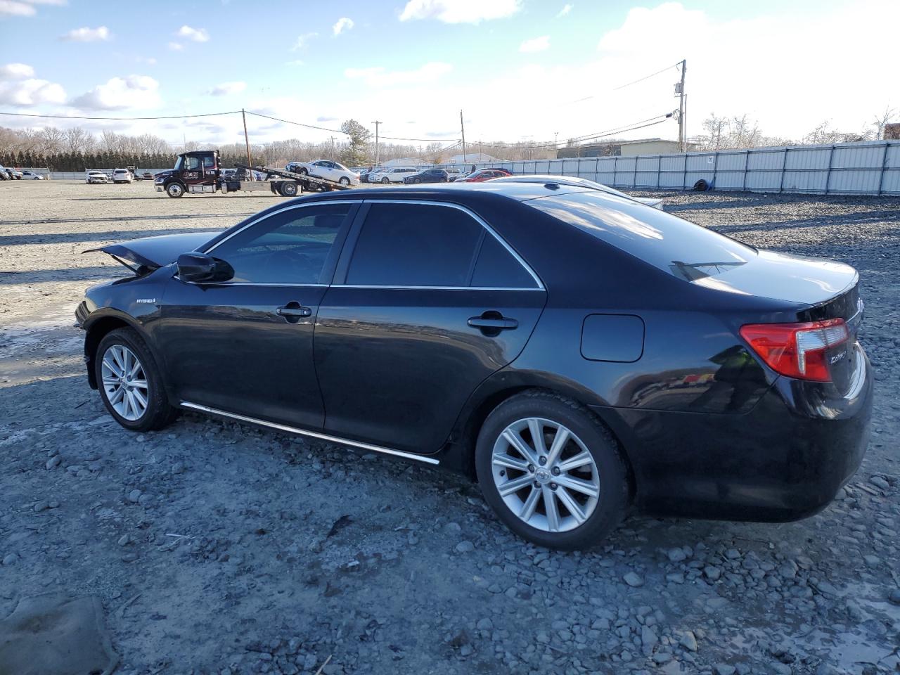 2014 Toyota Camry - Image 2