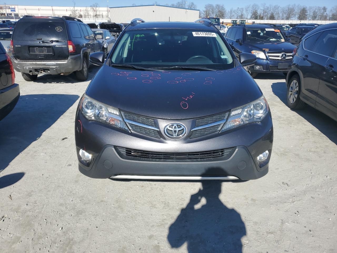 2013 Toyota RAV 4 - Image 5