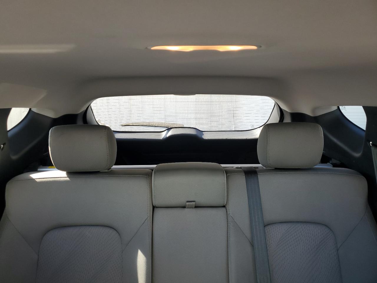 2014 Hyundai Santa Fe - Image 10