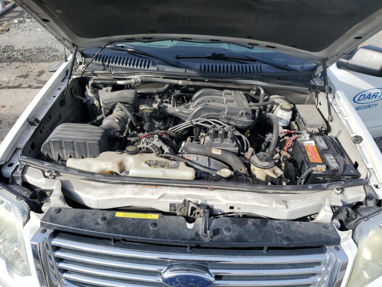 2010 Ford Explorer - Image 12
