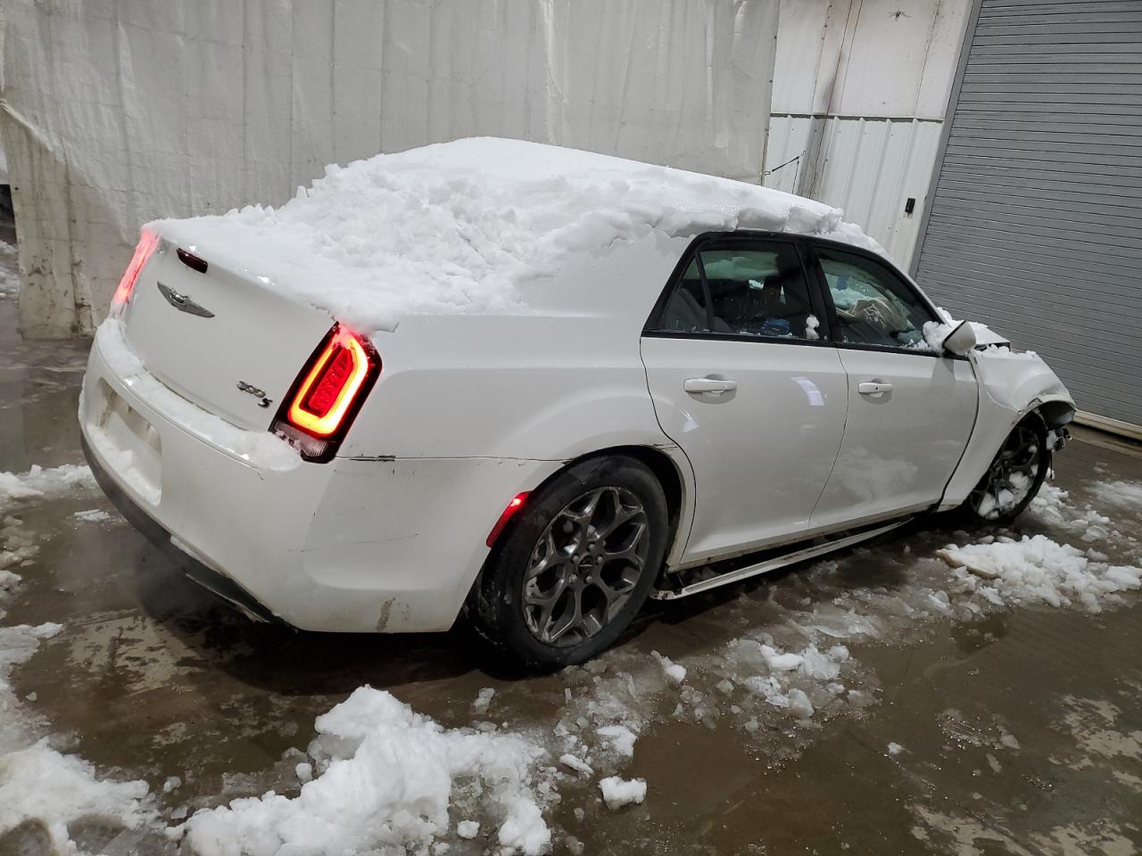 2015 Chrysler 300 - Image 3