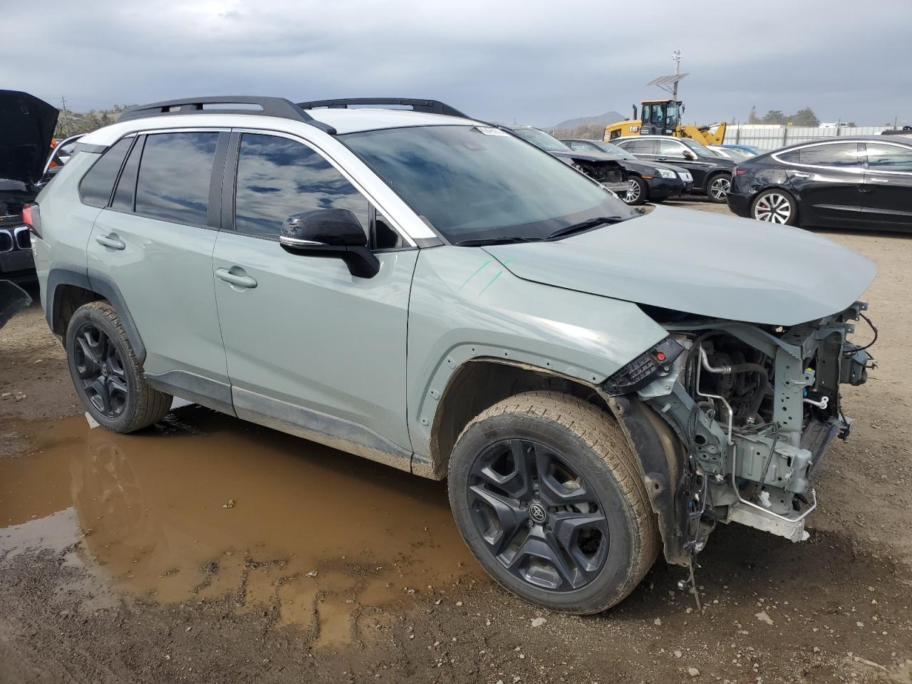 2022 Toyota RAV 4 - Image 4