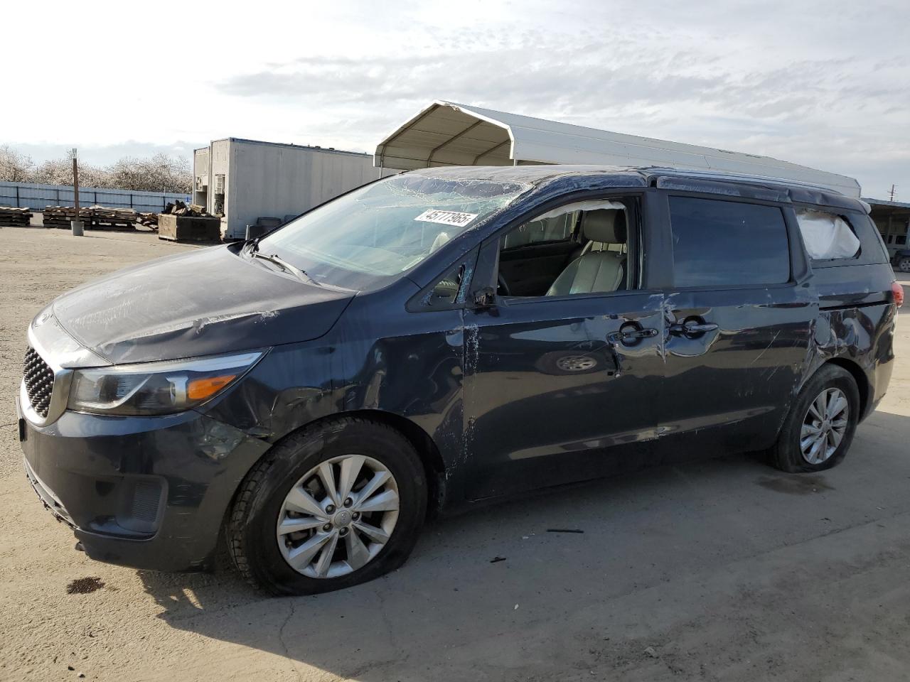 2017 Kia Sedona Lx للبيع في Fresno، CA - Rollover