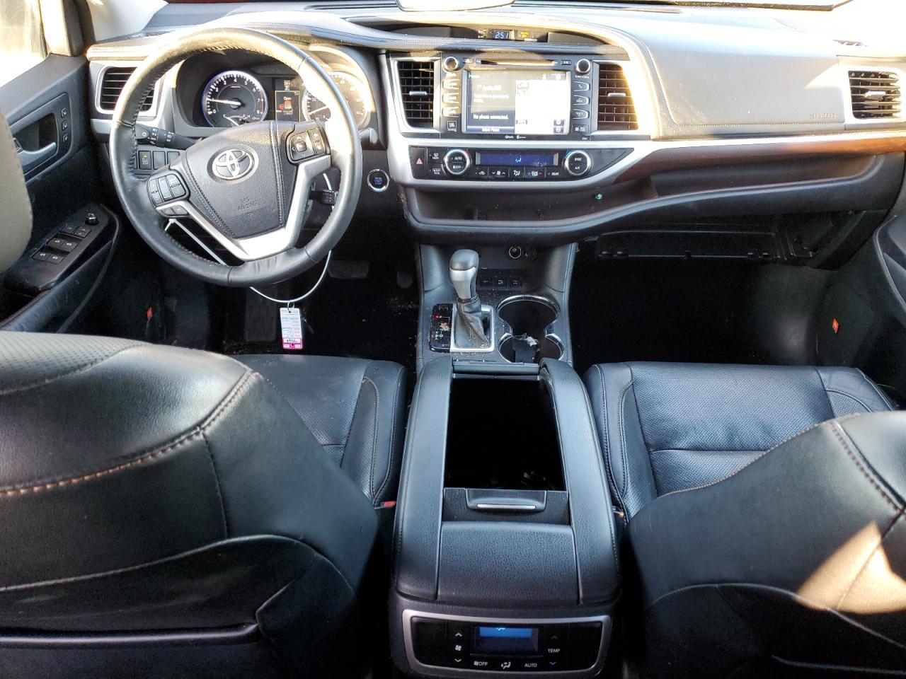 2015 Toyota Highlander - Image 8