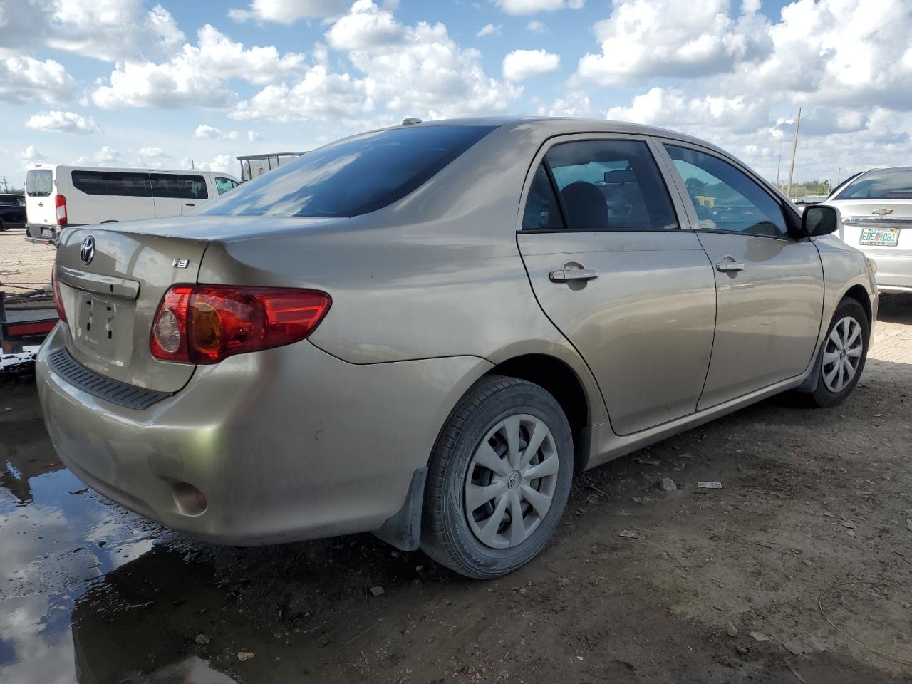2009 Toyota Corolla - Image 3