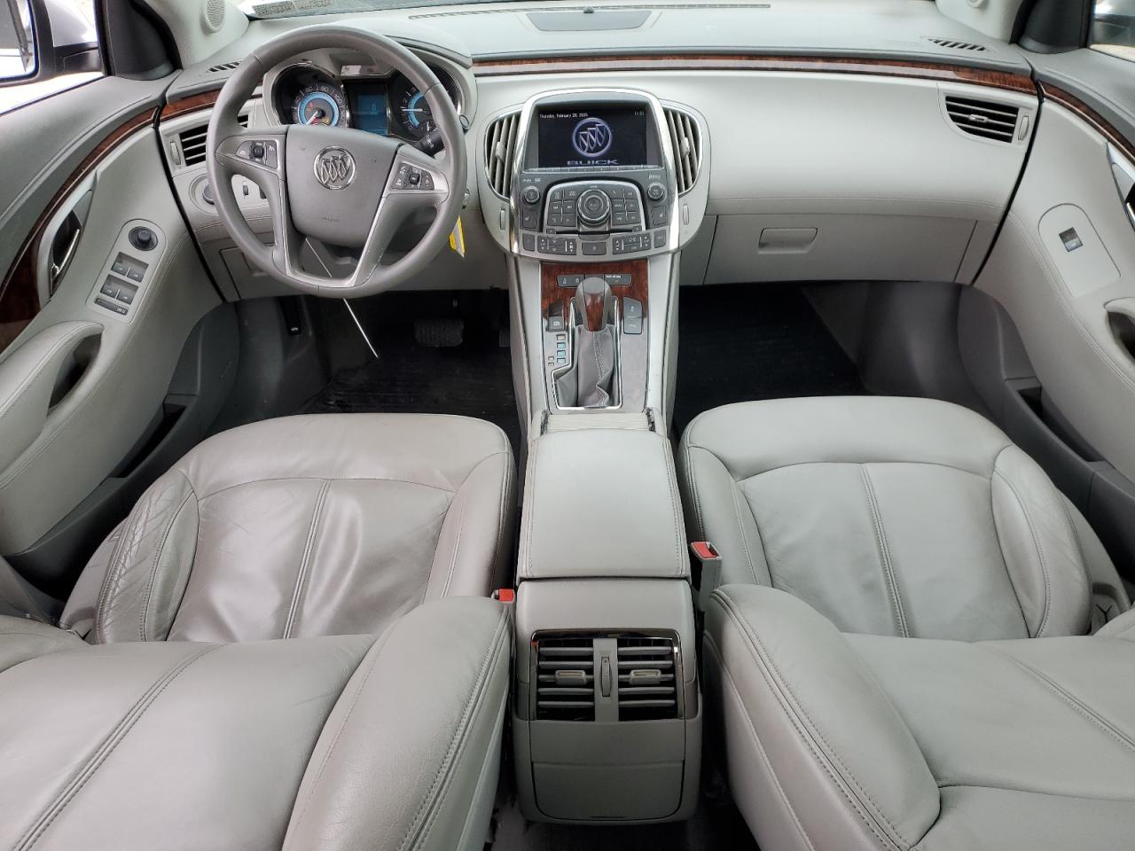 2010 Buick LaCrosse - Image 8