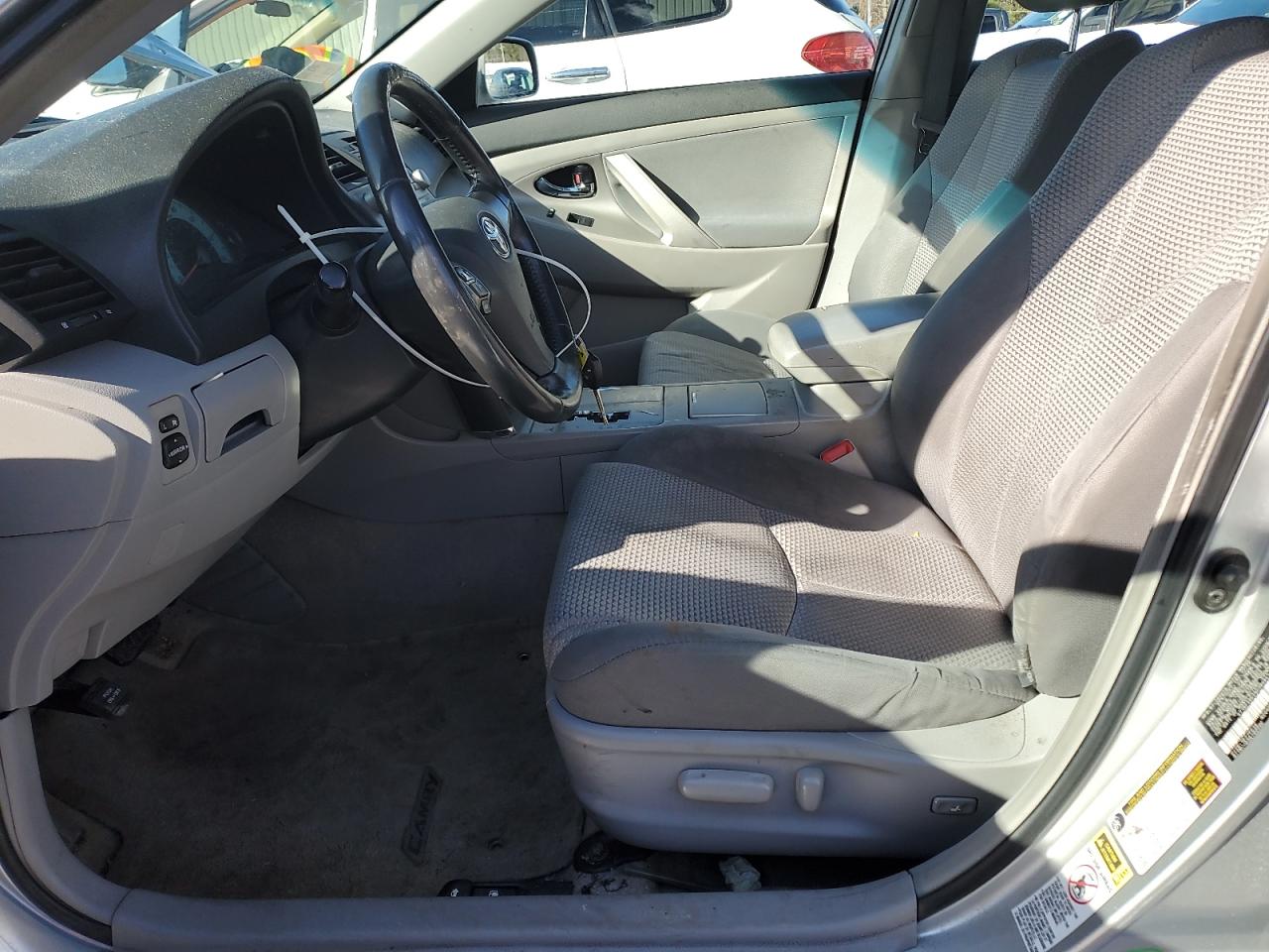 2009 Toyota Camry - Image 7