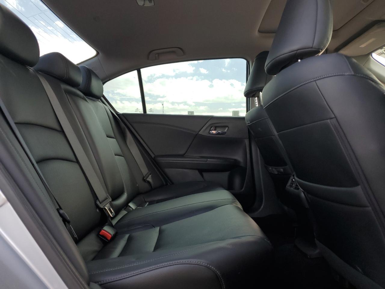 2015 Honda Accord - Image 10