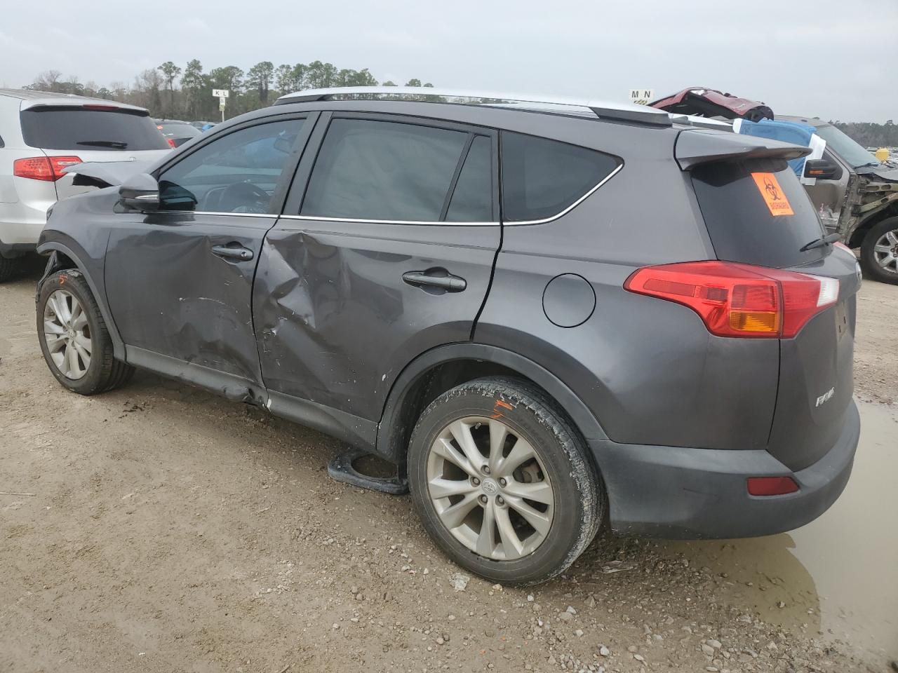 2015 Toyota RAV 4 - Image 2