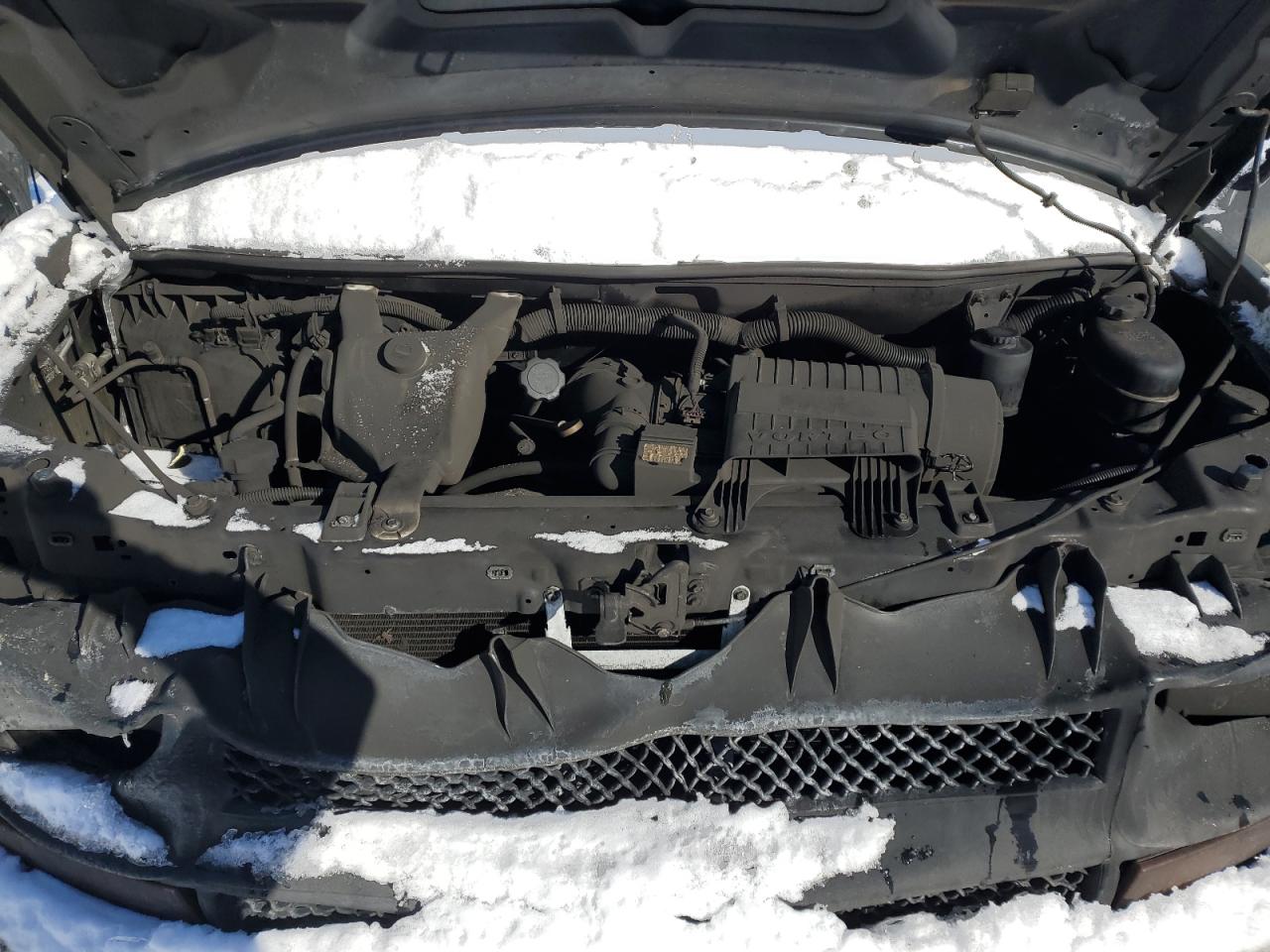 2011 Chevrolet Express - Image 12