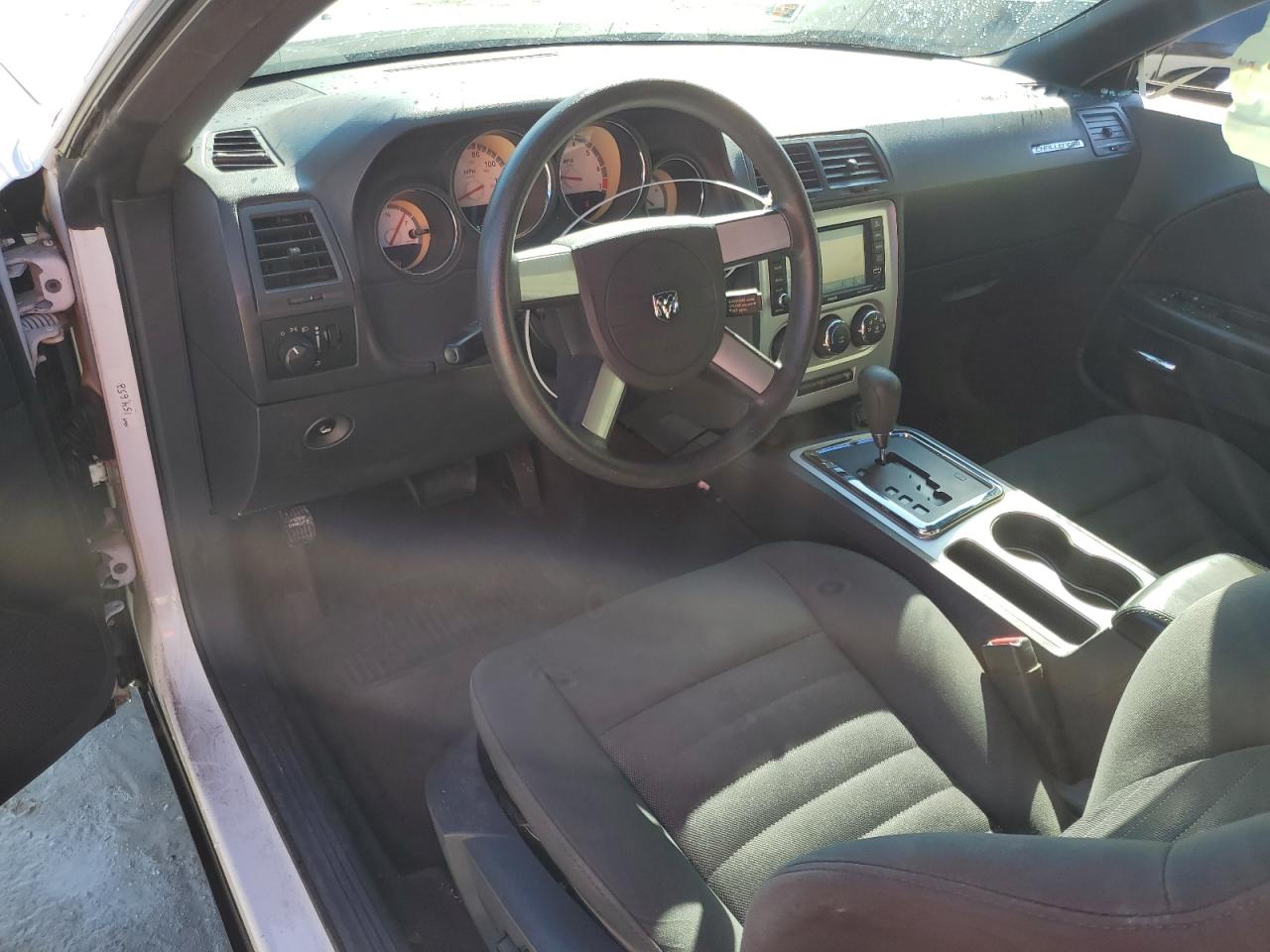 2010 Dodge Challenger - Image 8