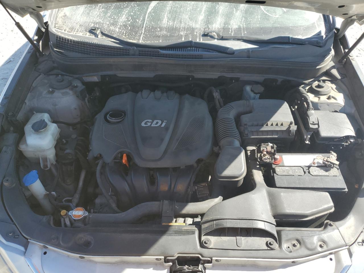 2011 Hyundai Sonata - Image 12