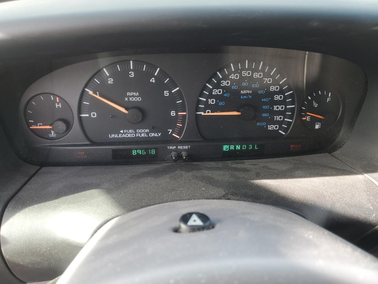 2000 Dodge Caravan - Image 9