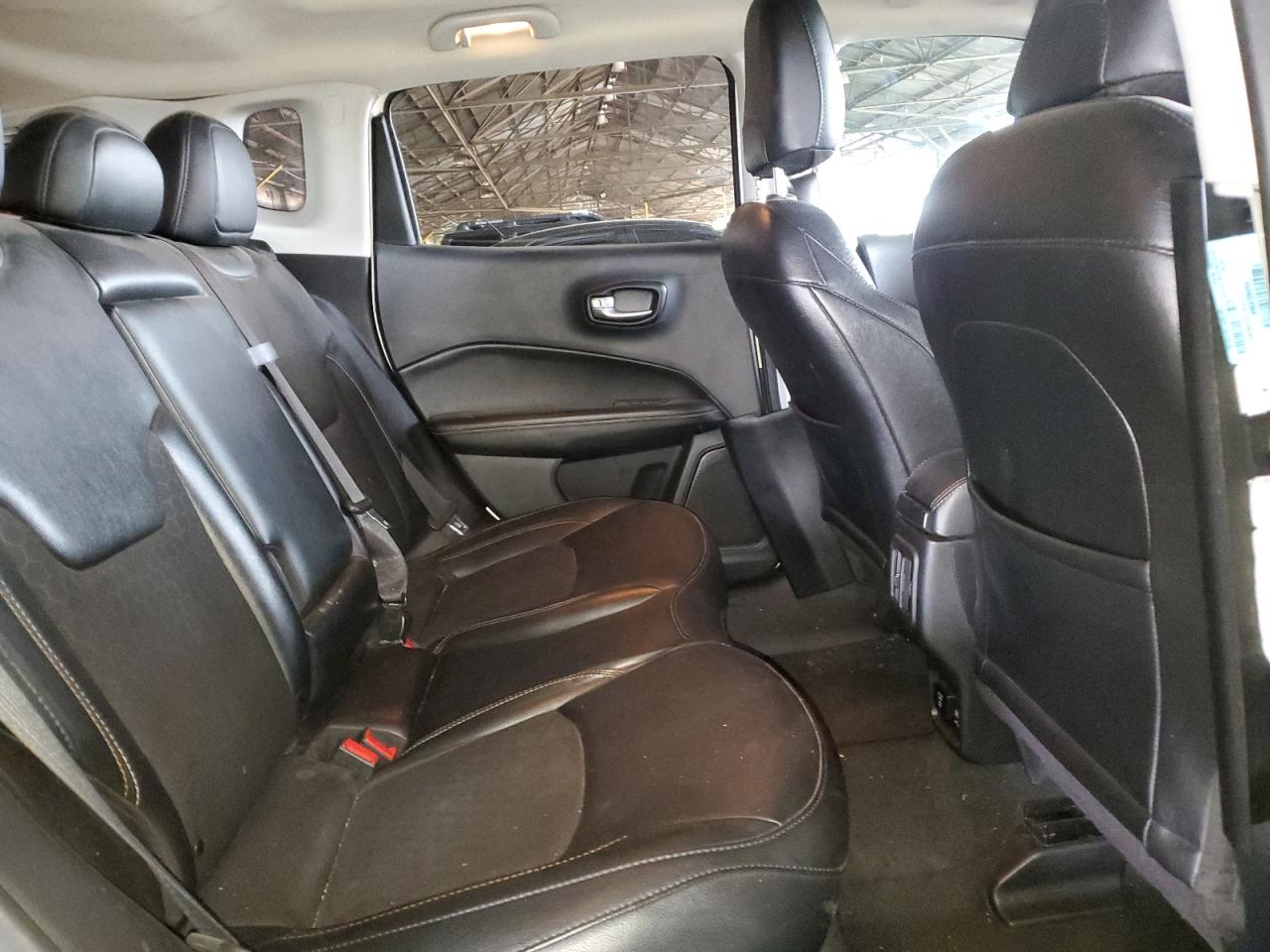 2020 Jeep Compass - Image 10
