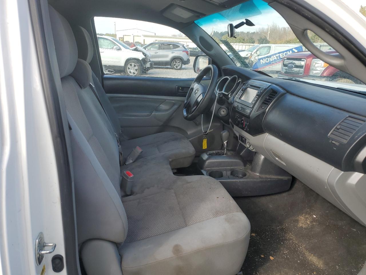 2013 Toyota Tacoma - Image 10