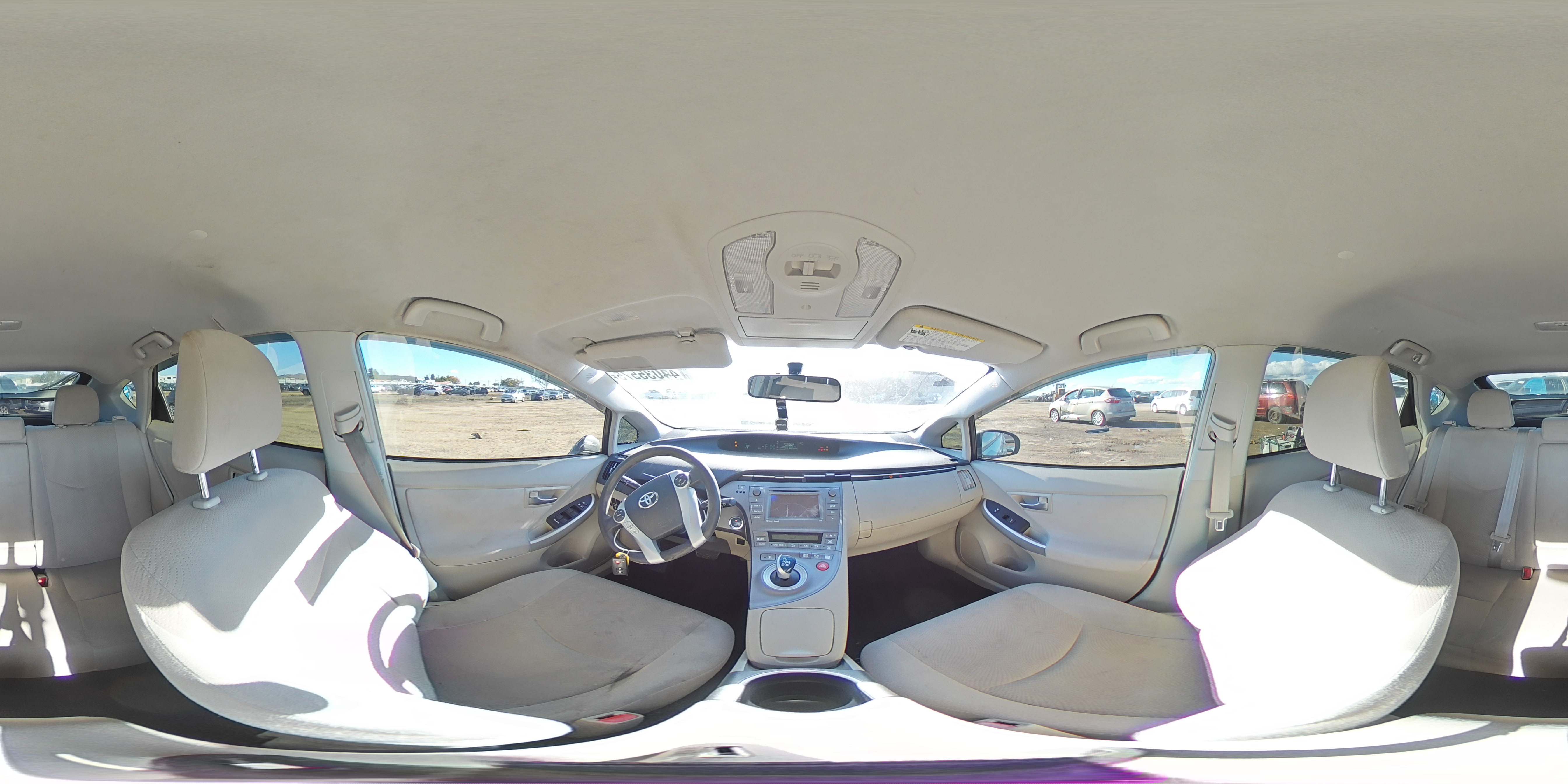 2015 Toyota Prius - Image 13