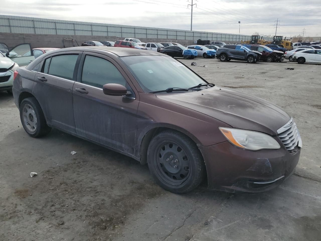 2013 Chrysler 200 - Image 4