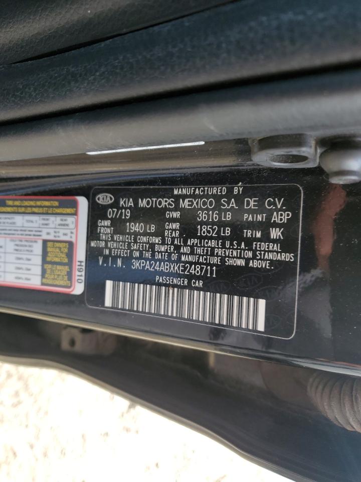 2019 Kia Rio - Image 13