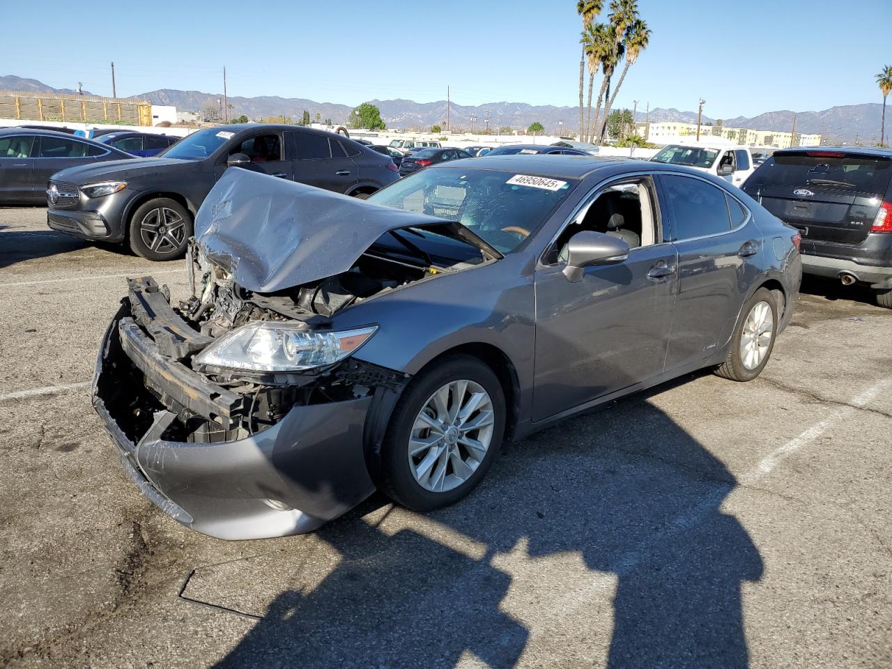 2015 Lexus Es 300H for Sale in Van Nuys, CA - Front End