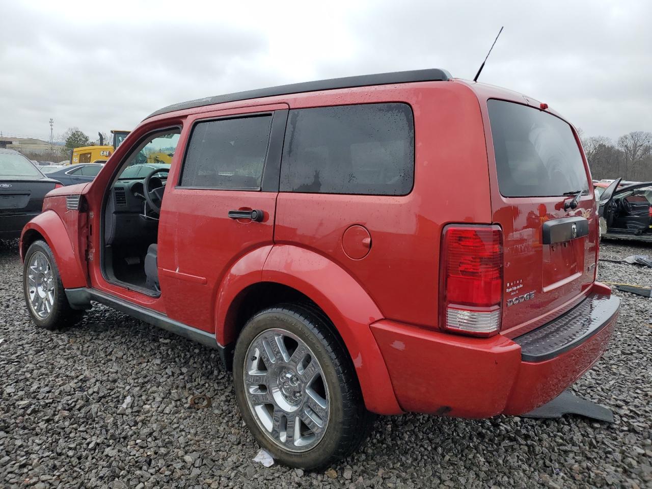 2011 Dodge Nitro - Image 2