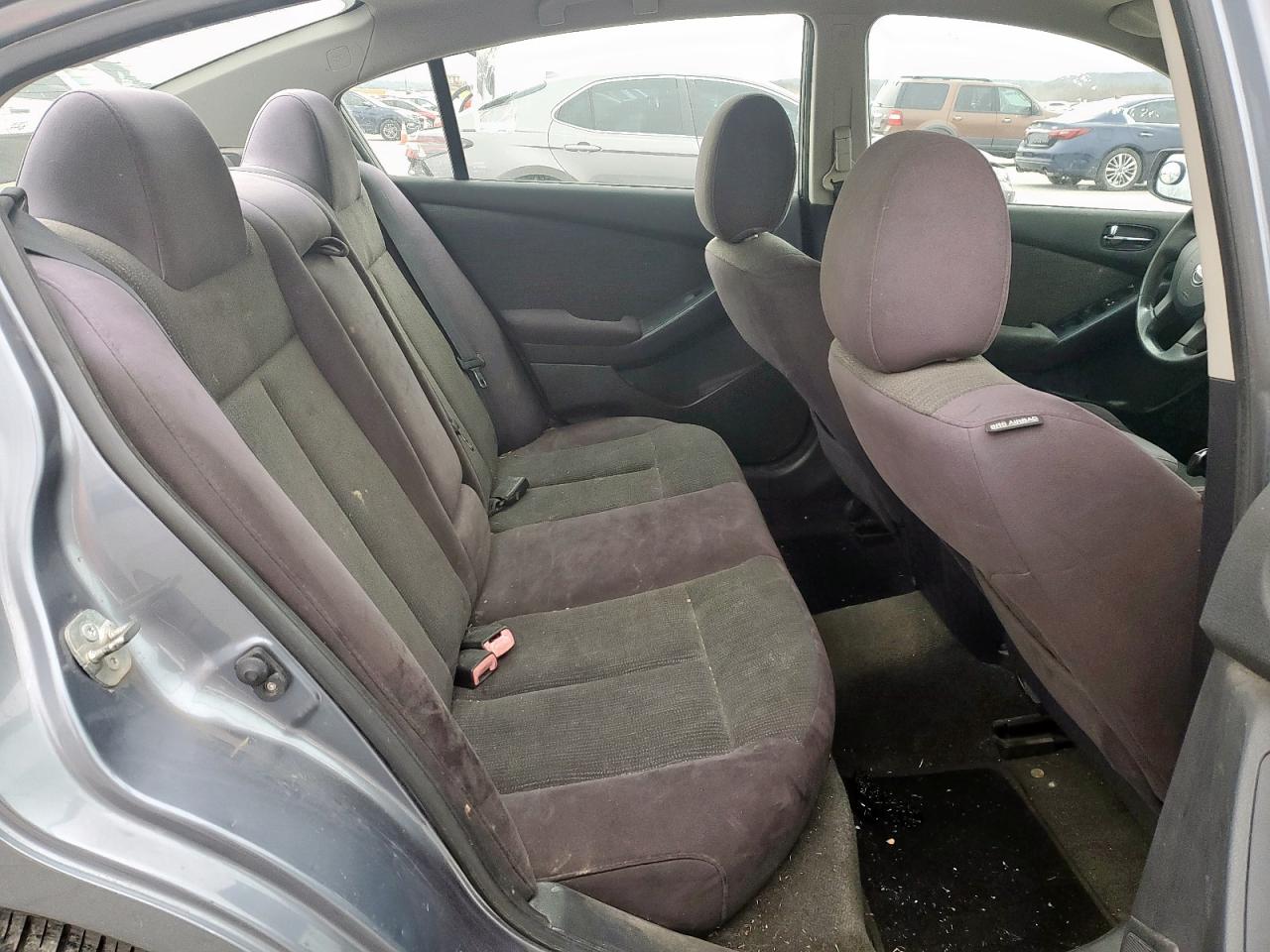 2011 Nissan Altima - Image 10