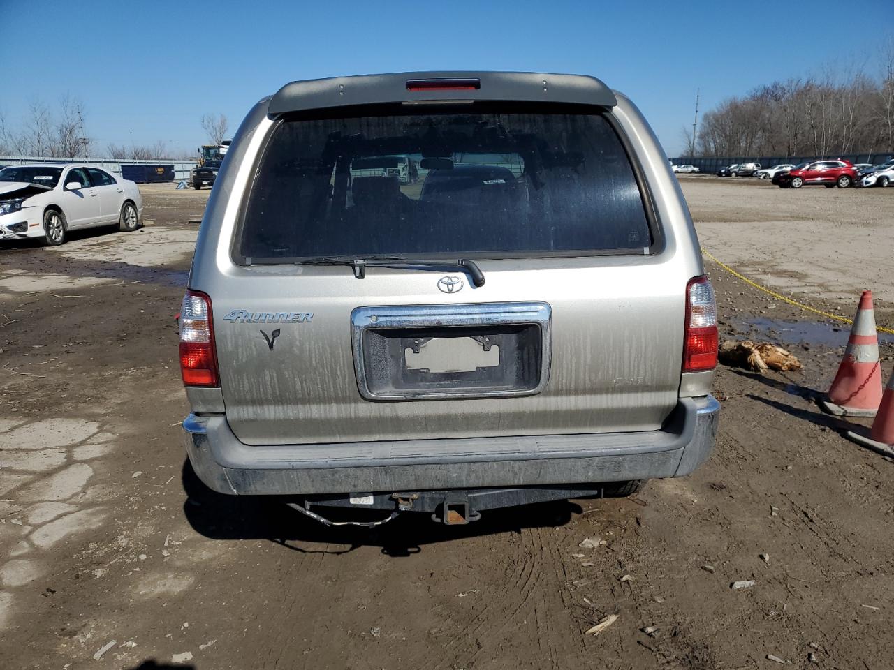 2002 Toyota 4Runner - Image 6