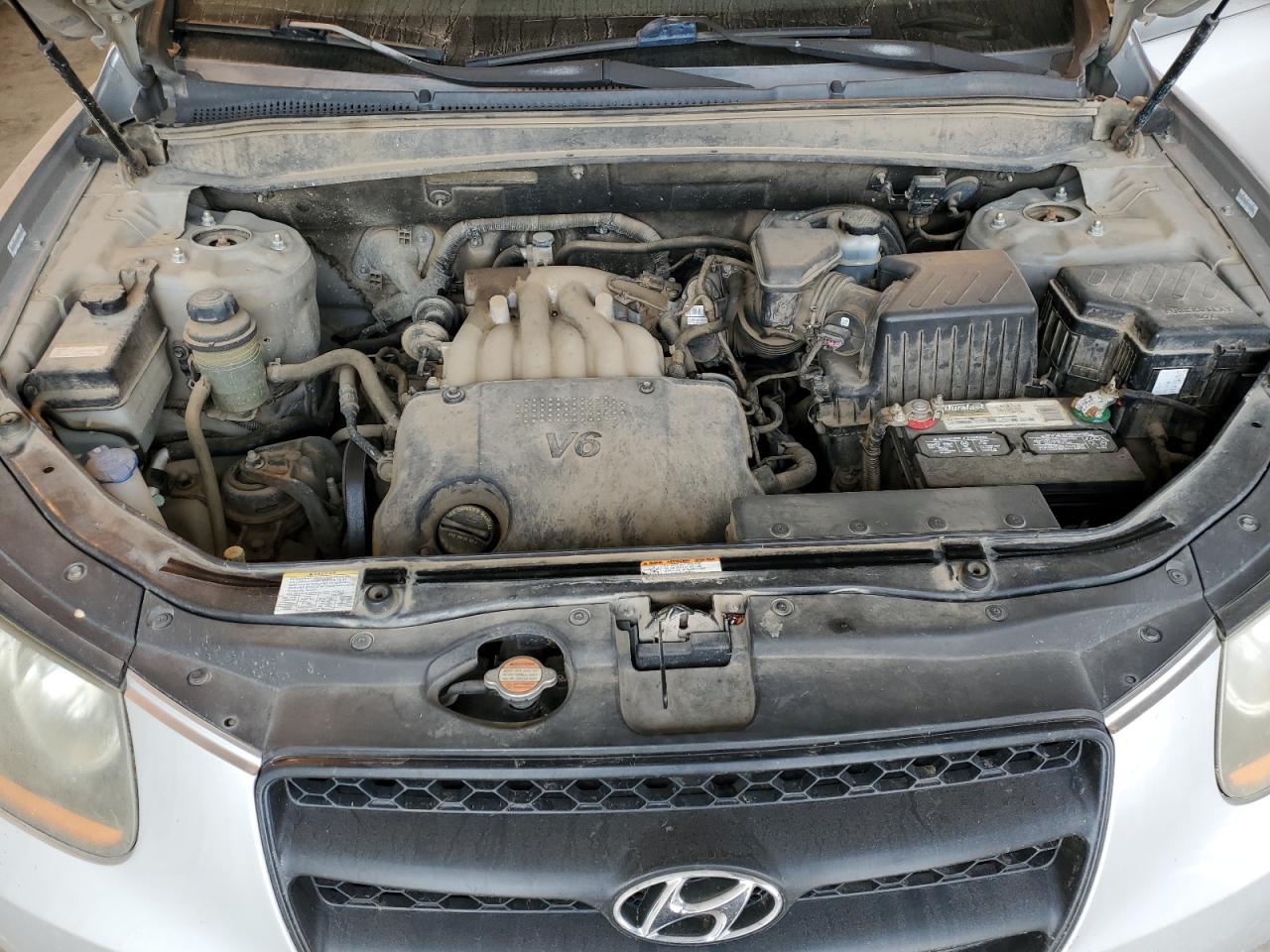 2009 Hyundai Santa Fe - Image 12