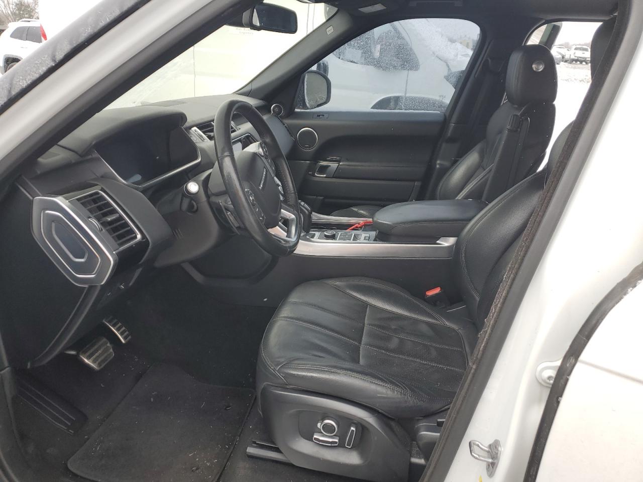 2016 Land Rover Range Rover - Image 7