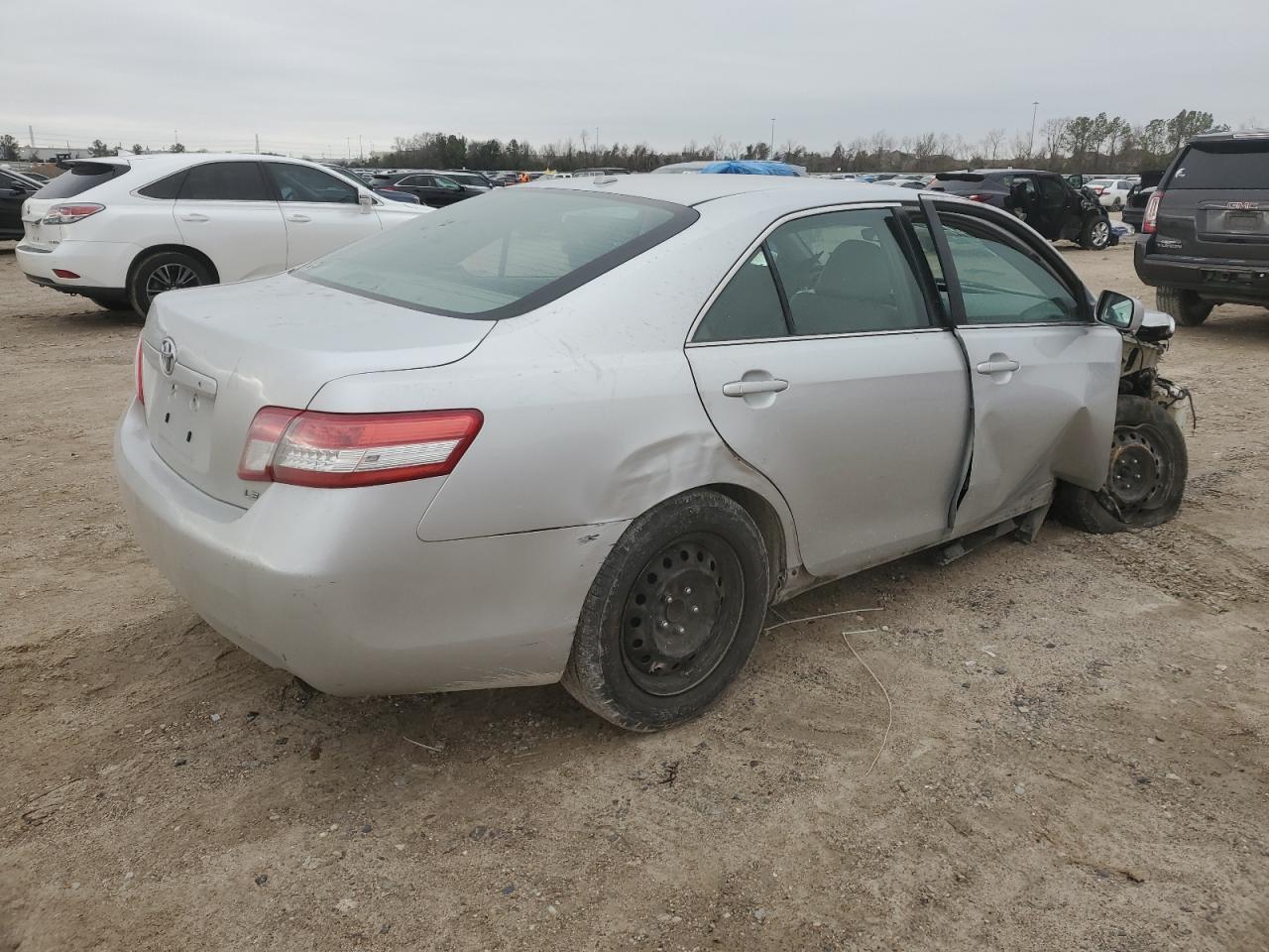 2010 Toyota Camry - Image 3