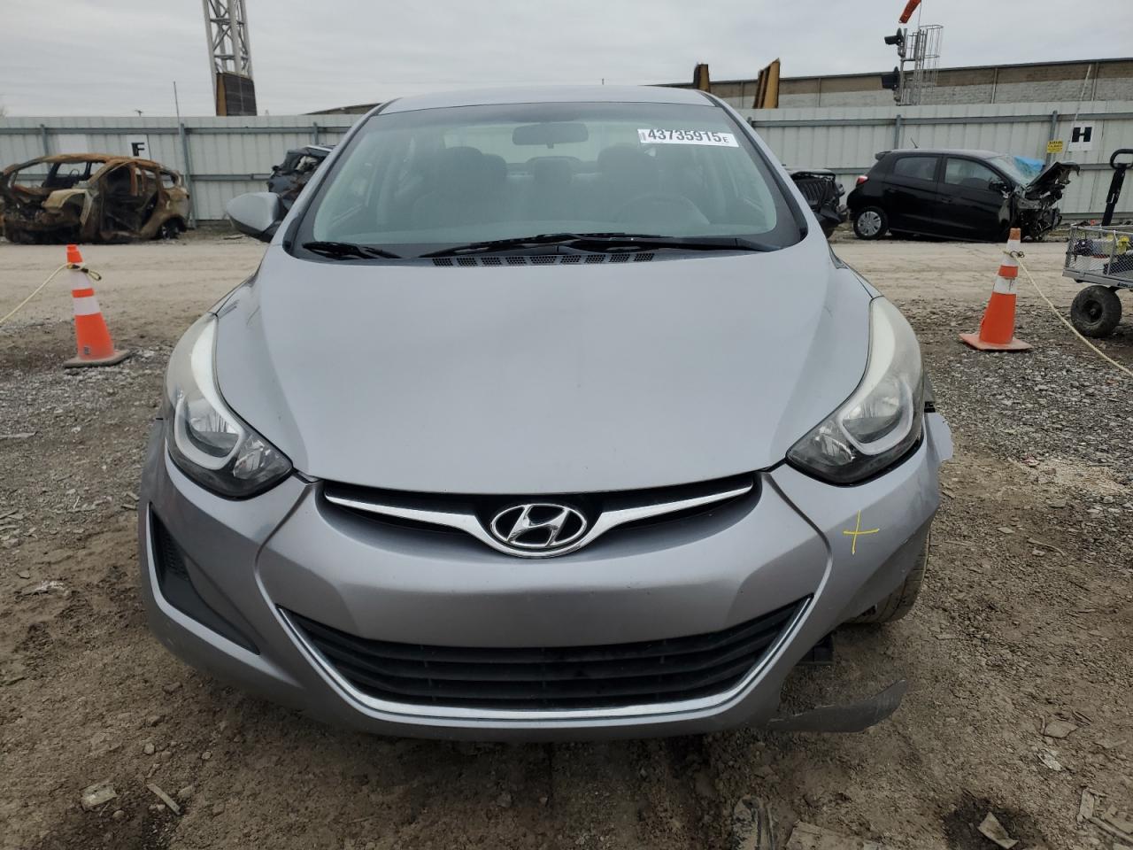 2016 Hyundai Elantra - Image 5