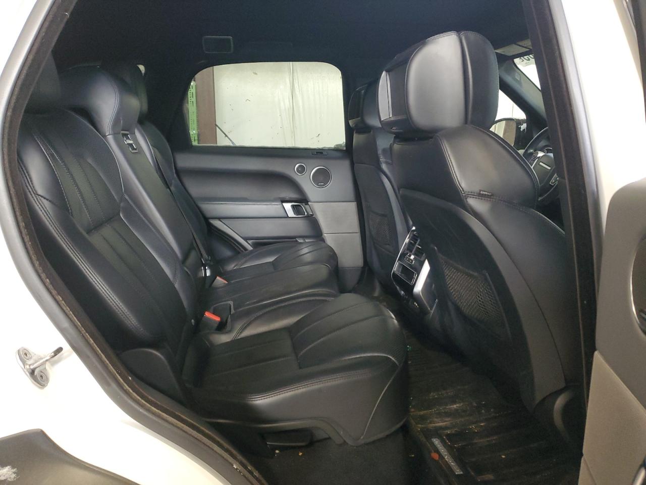 2014 Land Rover Range Rover - Image 11