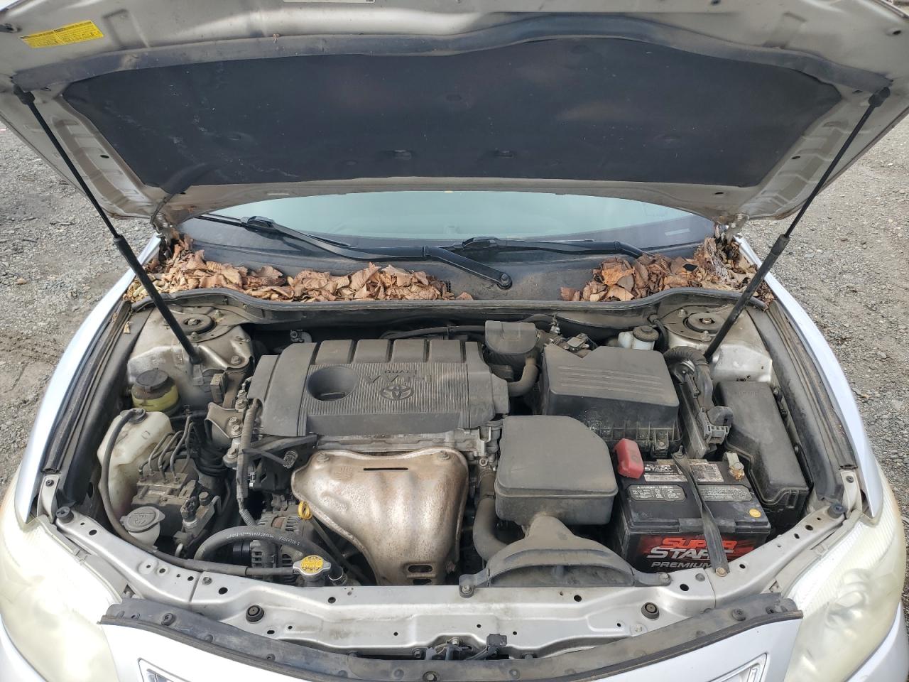 2011 Toyota Camry - Image 11