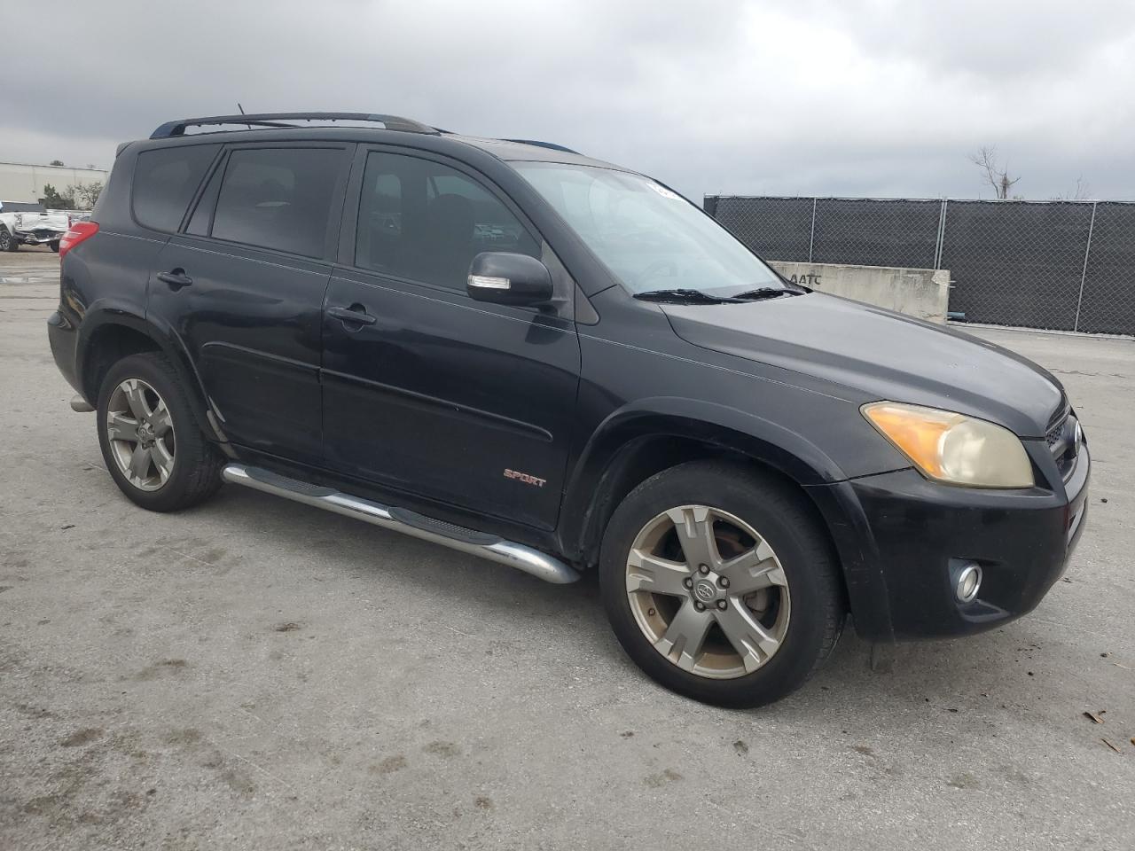 2011 Toyota RAV 4 - Image 4
